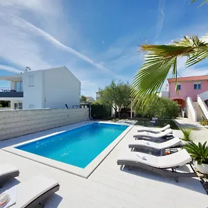 Appartement Emili, Sukošan
