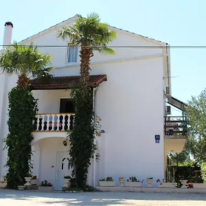 Gostinjska kuća Vilma, Sukosan
